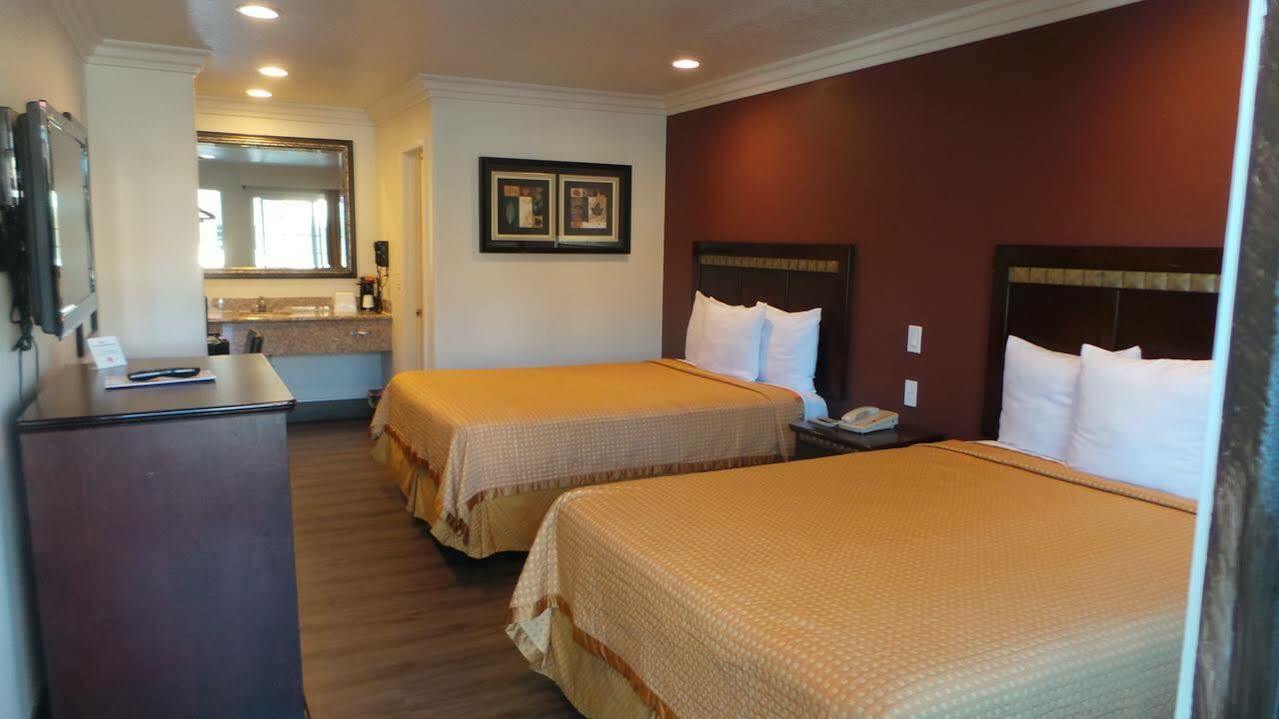 Hyland Inn Near Legoland Carlsbad Ngoại thất bức ảnh